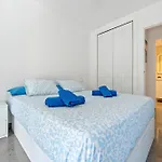 Ct2 Apartment